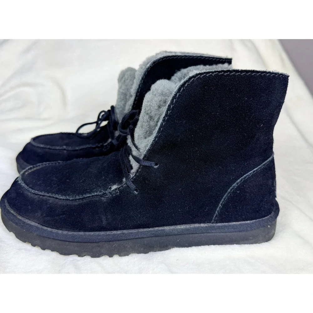 UGG Women Diara Cuff Slipper Boot Size 8 Black Suede Shearling Fur Lined 1113090